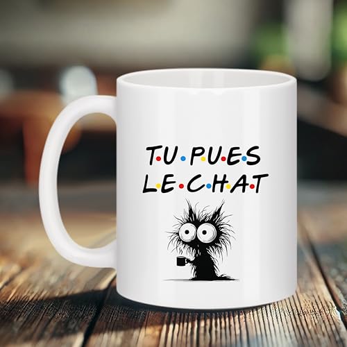 Générique Mug drôle “Tu pues le chat” – Clin d’œil à la chanson culte de Phoebe dans la série Friends – Idée cadeau originale pour fans d’humour et de chats – Bruhle Créations