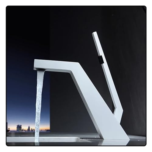 Robinet d'évier en laiton noir mat au design contemporain épuré