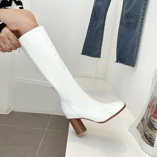 Bottes hautes genoux galbantes fin des mollets comprimés en marchant