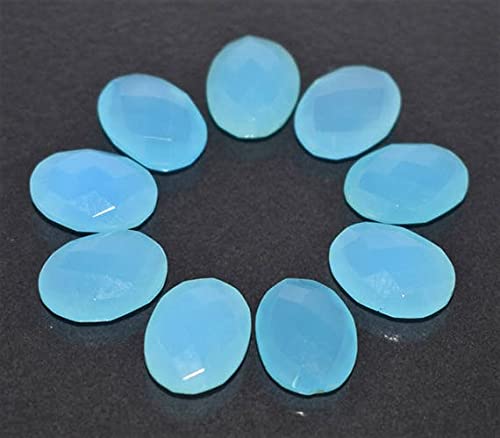 Calcédoine aqua taillée en ovale pour parer vos bijoux d'été faits main