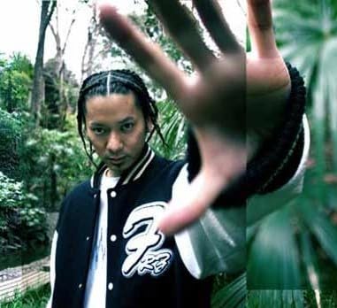 FUZZ REZ ZWEEP スタジャン　Lサイズ 上田剛士 MAD マッド Amazon.co.jp: FUZZ REZ ZWEEP スタジャン Lサイズ 上田剛士 THE