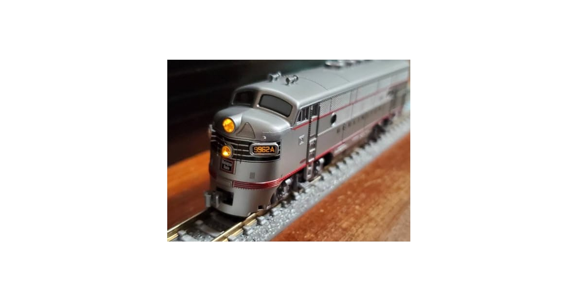 KATO EMD NW2 シカゴバーリントン&クインシー EMD NW2 Switcher Former Models