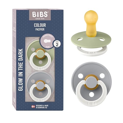 BIBS Colour Glow Schnuller 2er-Pack, BPA-frei. Leuchtet im Dunkeln, Kirschform Nippel. Naturkautschuk/Latex, Hergestellt in Dänemark. Größe 2 | 6+ Monate | 2-Pack, Sage NIGHT/Cloud NIGHT