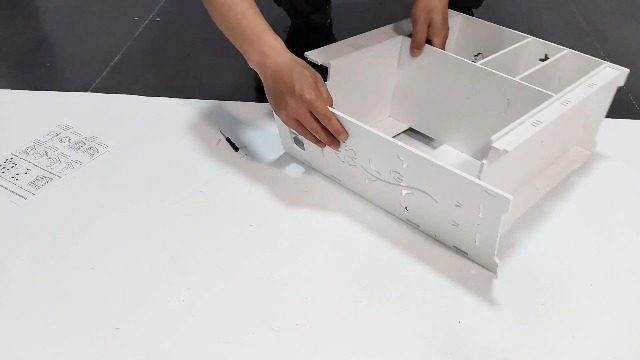 Armario de baño empotrado en pared con 2 cajones, organizador de medicamentos de PVC, impermeable, ahorrador de espacio, capacidad de 33 lb, con baranda elevada miniatura 7