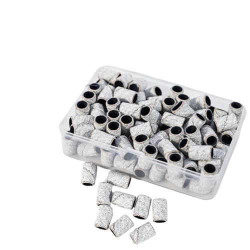 Embout ongles gris foncé pour une séance de manucure relaxante et réussie à la maison
