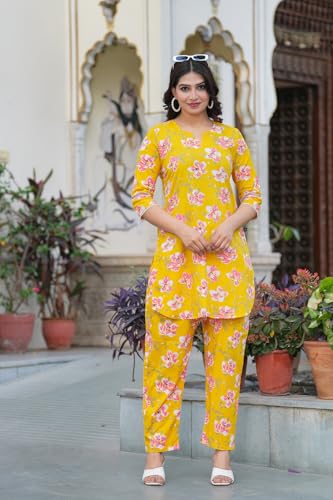 Image of Pistaa's Women Pure Cotton Floral Printed Straight Rounded Hem Co-ord Set