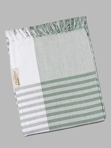 Image of RAMRAJ COTTON Pack Of 4 Cotton Bath Towel Set Crafted For Softness| Durability| And Comfortable Daily Use