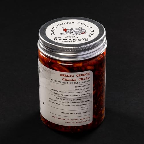 Image of RAMANO'S Garlic Crunch Chilli Crisp Oil 120Gms, Extra Crispy Garlic, Onion Bits, Sichuan Peppercorns with 5 Hand-Picked Chillies, Savoury Spicy Topping for Rice, Noodles, Eggs, Pizza and Ramen