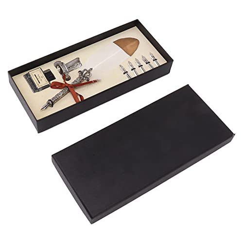 SCELTA REGALO PERFETTA: simboleggia la conoscenza e l'eleganza, questo set di penne d'oca antiche è un regalo ideale per amici e familiari.Il suo design unico e particolare lo rende un regalo memorabile per ogni occasione, dai compleanni alle lauree.
