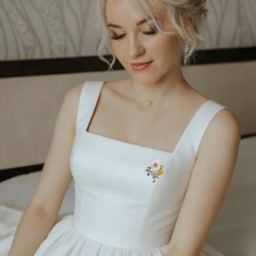 Image of Fashion Flower Brooches for Women Rhinestone Flower Brooches Pins 18k Gold Plated Lapel Pins Jewelry for Girlfriend Wife