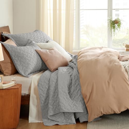 Image of Bedsure Quilts Queen Size - Lightweight Bedspreads Queen Size with Basket Weave Pattern, Soft Quilt Bedding Set, Light Grey Comforter Set Coverlet for All Seasons with 2 Pillow Shams (90 inch x 96 inch)