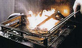 Amazon|正広(マサヒロ) MV鋼本焼 骨スキ(角)(片刃) 15cm 14806|牛刀 Amazon|正広(マサヒロ) MV鋼本焼 骨スキ(角)(片刃) 15cm 14806|牛刀