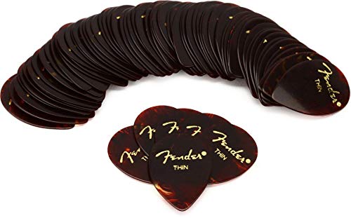 Fender Médiators forme 358 thin Shell lot de 72 – Jeu de Médiators - Les Beatles, Paul McCartney, John Lennon, RIngo Starr, George Harrison Fender Médiators forme 358 thin Shell lot de 72 - Jeu de Médiators