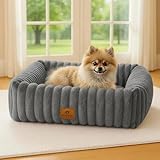 CONFORT APAISANT ANTI-STRESS : Ce panier chien rectangulaire est conçu avec des bords surélevés et une fausse fourrure ultra douce, créant un sentiment de sécurité immédiat. Idéal comme lit chien apaisant, il offre un soutien optimal pour la tête et le cou, favorisant un sommeil réparateur et réduisant l'anxiété de votre animal.