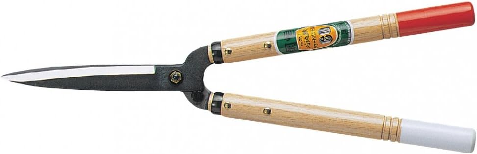Shrub Shears Okatsune 217: Short Handled, Medium-bladed.