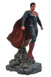 DIAMOND SELECT TOYS DC Gallery: Justice League Movie Superman PVC Gallery Figure