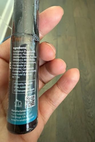 Image of Fiora Naturals Breathe Essential Oil Roll-On Blend - 100% Pure Eucalyptus, Peppermint & Tea Tree Oil Aromatherapy Blend. Therapeutic-Grade