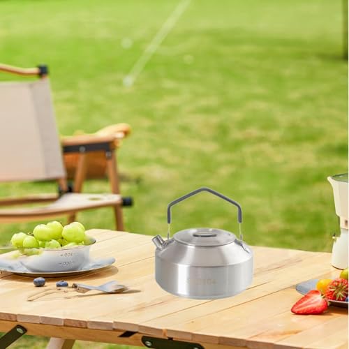 Bouilloire de camping compacte : finis les sacs lourds avec cette théière légère de voyage