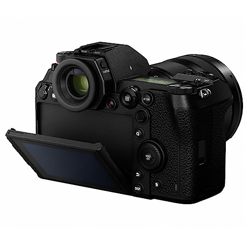Image of Panasonic LUMIX S1 Full Frame Mirrorless Camera with 24.2MP MOS High Resolution Sensor, 24-105mm F4 L-Mount S Series Lens, 4K HDR Video and 3.2 inch LCD - DC-S1MK, Black, Full-Size