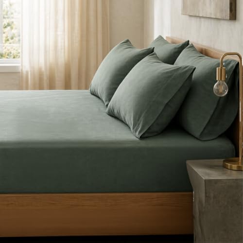 Kinavu Living Loom Pine Green Fitted Percale Temperature Regulating Bedsheet Set - 100% Cotton, Soft & Breathable, Bedsheet 106x106 in + Pillow Covers 18x27 in, Lightweight Bed Linen for All Seasons