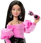 Barbie Poupée de style Deluxe #13 en rose Barbiecore Velveten Top avec manches en piqué, Vinyle noir Mini Jupe, Cheveux noirs, Purse rose et Lunettes de soleil