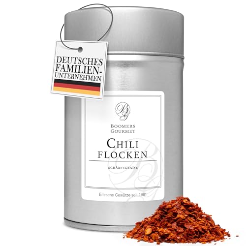 Boomers Gourmet - Chiliflocken Schärfegrad 6, Chilli Flocken geschrotet ohne Kerne mit idealer Schärfe - Gewürzdose 11,5 cm - 80 g