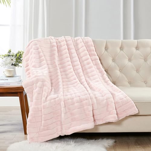 Home Soft Things Super Mink Faux Fur Throw, 50'' x 60