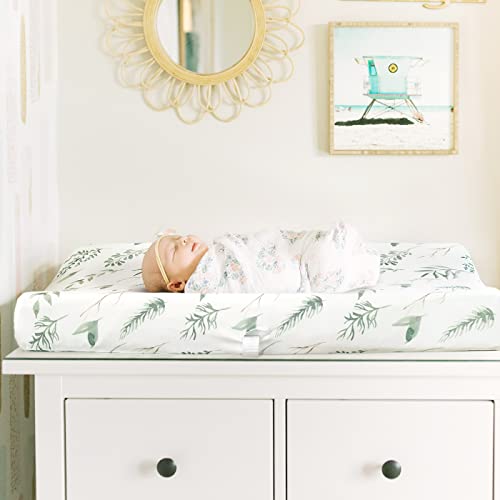 Image of GRSSDER Stretch Ultra Soft Jersey Knit Changing Pad Cover Set 2 Pack, Change Table Pad Covers Fit 32 inch /34 inch x 16 inch Pads Safe and Snug, Pretty Watercolor Daisy Flowers for Baby Girls