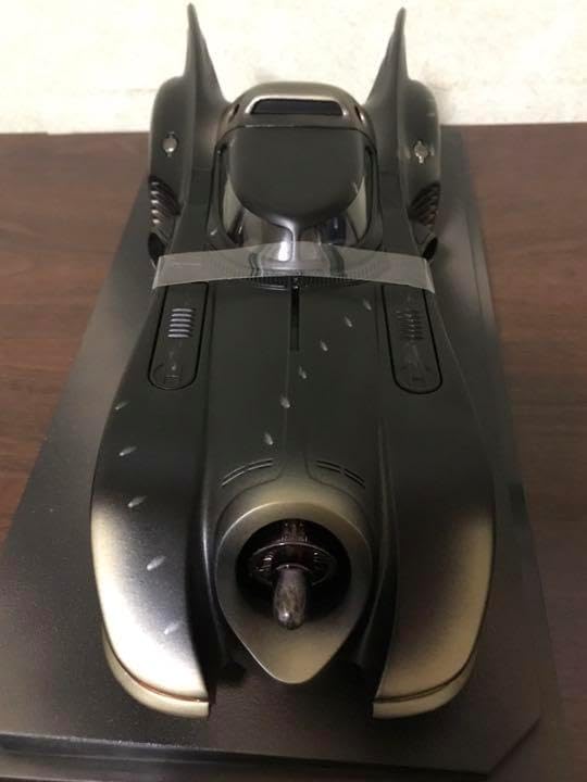 価格変更 1/18 マテル（ホットウィール）バットモービル バトル