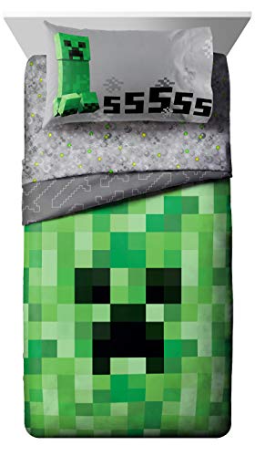 Image of Jay Franco Minecraft Creeper 5 Piece Full Bed Set - Includes Reversible Comforter & Sheet Set - Super Soft Fade Resistant Microfiber - (Official Minecraft Product)