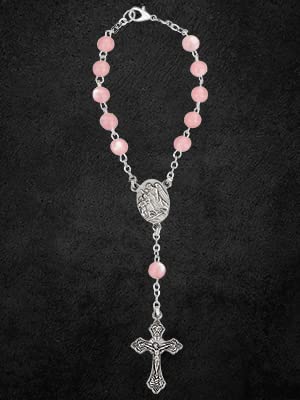 Rosario per auto, colore rosa, con chiusura a