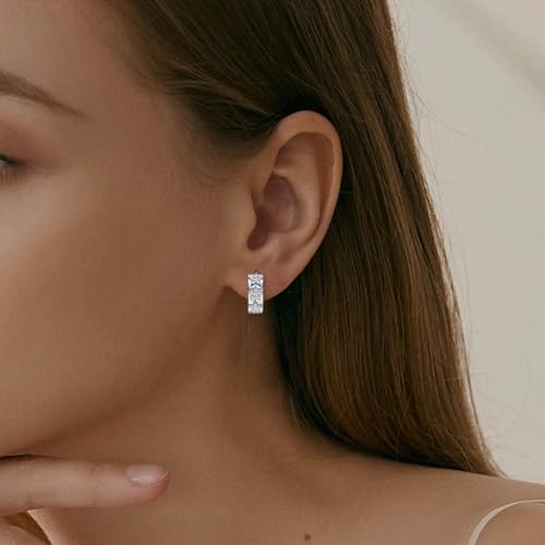 Star Earrings for Teen Girls Women - Sterling Silver Stars Hoop Earrings Hypoallergenic Cubic Zirconia Star Shaped Earrings Lightweight Loop Earrings Gifts for Daughter Granddaughter Niece Christmas2