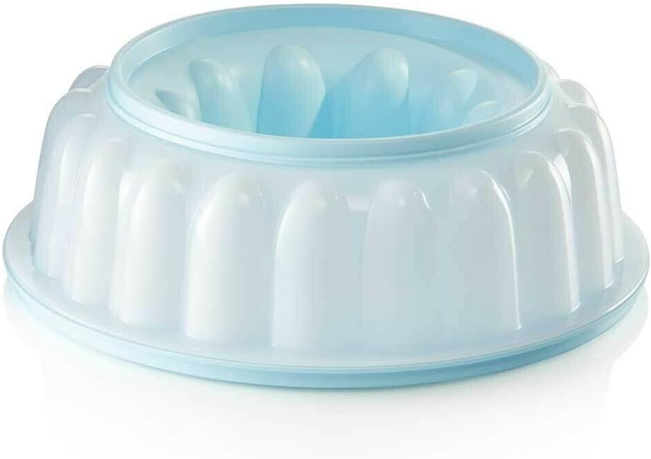 Tupperware Jelring Jello Mold Mint Green by Tupperware
