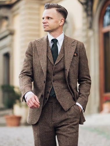VENNYNG Men's Plaid Wedding Suits 3 Pieces Checkered Blazer Vest Pant Set for Autumn Winter Business Party2