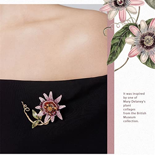 Broche fleur de passiflore brodée main : poésie florale à offrir ou pour soi