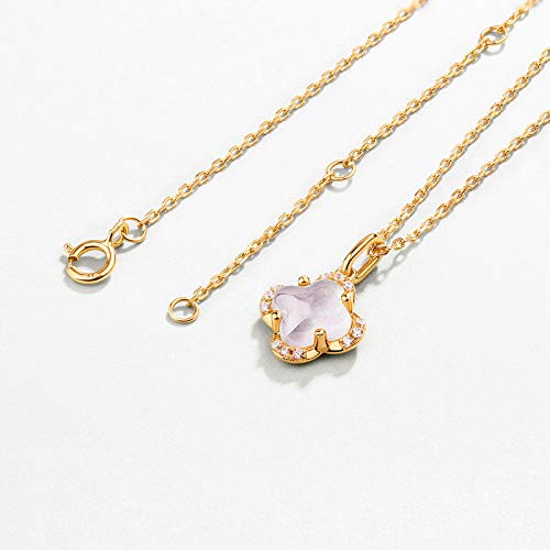 Pendentif trèfle en cristal rose et argent, un bijou d'exception raffiné