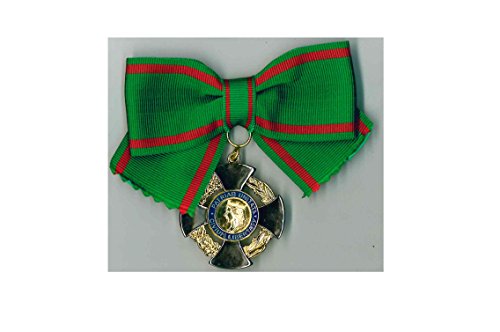 Médaille Chevalière au mérite, le cadeau républicain idéal pour honorer une femme de valeur