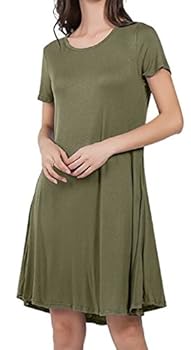 Paperback Twelve Months Make A Year: A Rhyme for Young Readers (QuickTurtle Books Presents Rhyme for Young Readers Series) Book