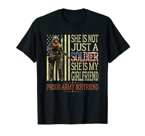 Uomo My Girlfriend Is A Soldier Hero - Orgoglioso regalo per fidanzato dell'esercito Maglietta