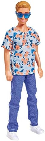 Simba 105733520 - Steffi Love Kevin in Casual Clothing, 2 Assorted Designs, Only One Item Delivered, Doll with Sunglasses and Trainers, 30 cm, for Children from 3 Years
