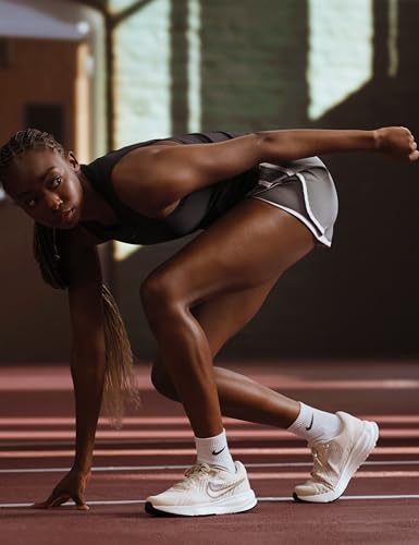 Nike Women's Run Defy Road Running Shoes2