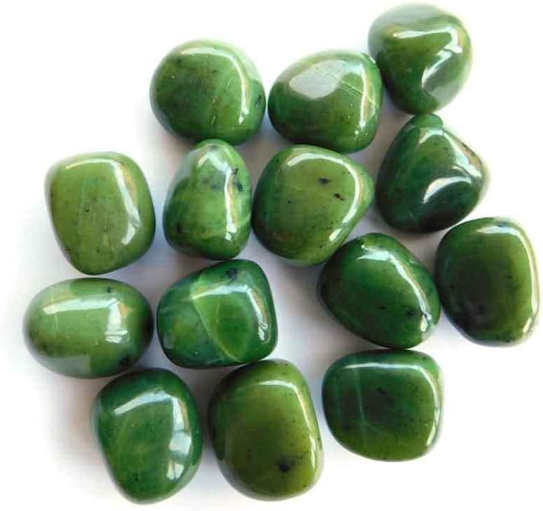 Pachamama Essentials Green Jade Tumbled - Healing Stone - Crystal Healing 20-25mm (1)