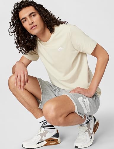 Image of Nike Men's Sportswear Club T-Shirt