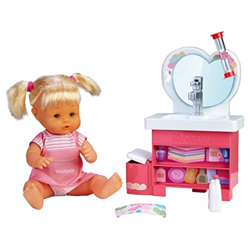Nenuco Muñeco bebé de Cuerpo Duro, con Lavabo de Juguete Que Funciona y Accesorios, para Jugar a los cuidados y Aprender, para niños y niñas de 3 años, Multicolor