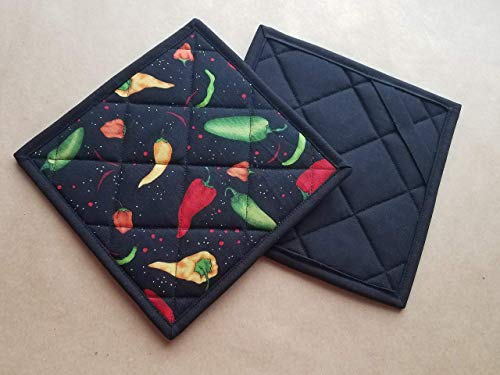 Chili Pepper Potholders Set Of 2 Southwestern Kitchen Linens Chili Peppers Home Decor Quilted Hot Pads Insulated Trivets Tex Mex Kitchen Decor Spicy Themed Kitchen Linens Handmade Gifts Under 20 #TOP5