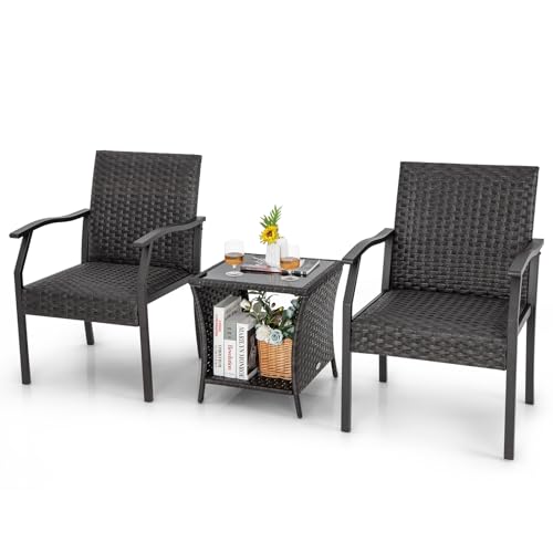 GYMAX Ensemble de Meubles de Patio 3 PCS, 2 Chaises en Rotin et 1 Table avec Étagère Ouverte, Sièges Rembourrés, Cadre en Métal pour Extérieur Jardin, Balcon & Terrasse
