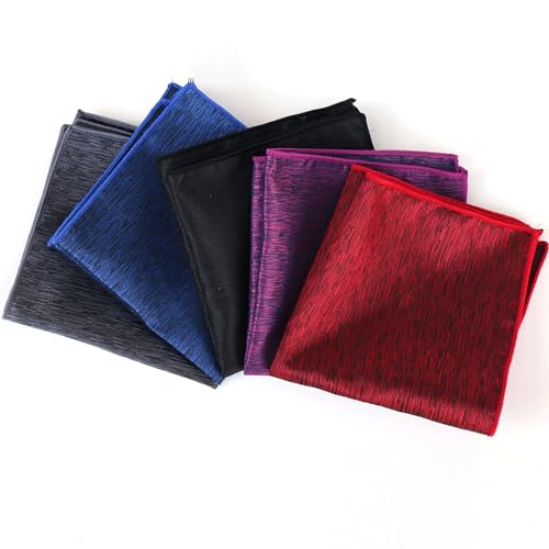 Pochette de costume rayée idéale pour mariages et soirées rétro