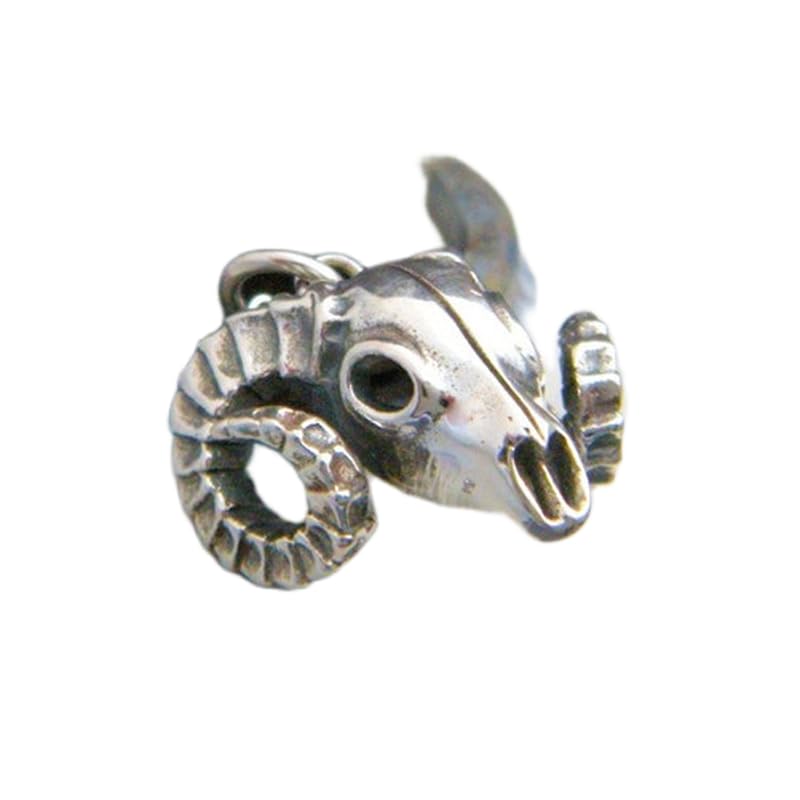 Collar de plata de ley 925 con colgante de calavera de borrego cimarrón para hombre