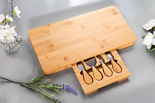 HomeZone Natural Bamboo Cheese Board with Knife Set - Large Eco-Friendly Knives Serving Platter with Knife Drawer Plate Set - Strong Kitchen Serving Tray for Bread, Vegetables or Meats Cutting Surface