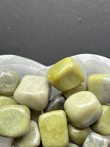 Image of Tumbled Stones, Natural Crystal Healing Stones, Home Office Decor, Aquarium Decorative Pebbles, Vase Fillers (Serpertine, 100)